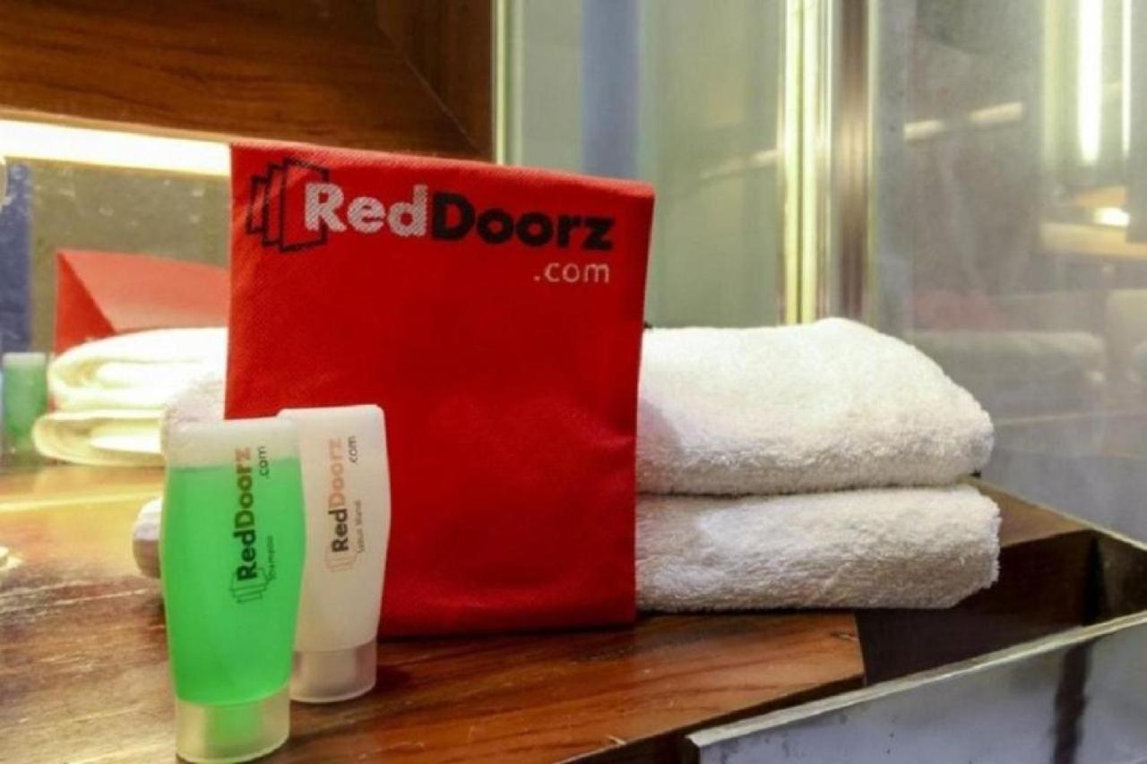 Reddoorz Near Tarumanagara University Yakarta Exterior foto